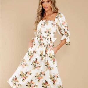 Red Dress Brand Off White Floral Print Midi  Dress Size Small